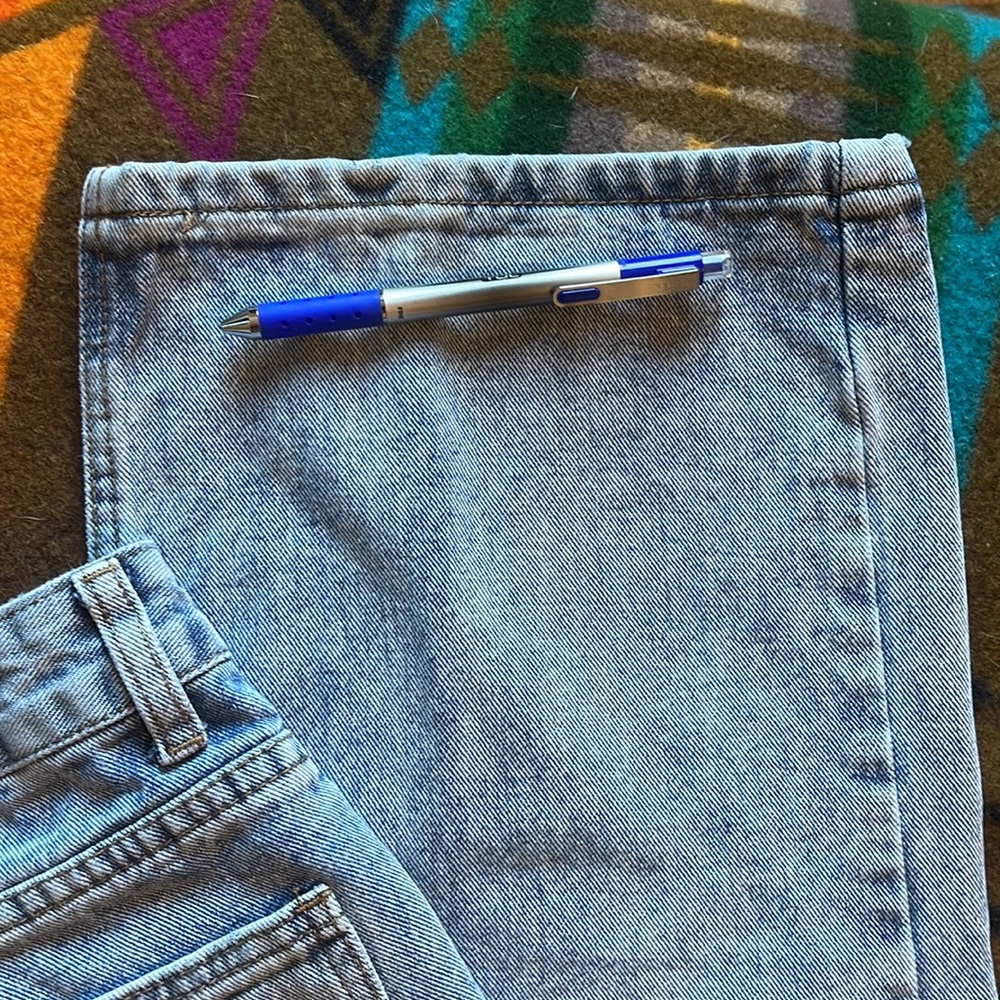 Women’s Jeans - Picture 3 of 8